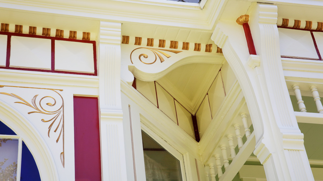 Central-Ave-Queen-Anne-Victorian-6